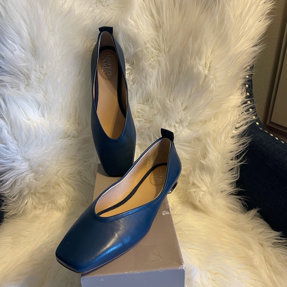 Franco Sarto Womens Ailee Navy Blue Leather Slip On Square Toe Flats Shoes NWT